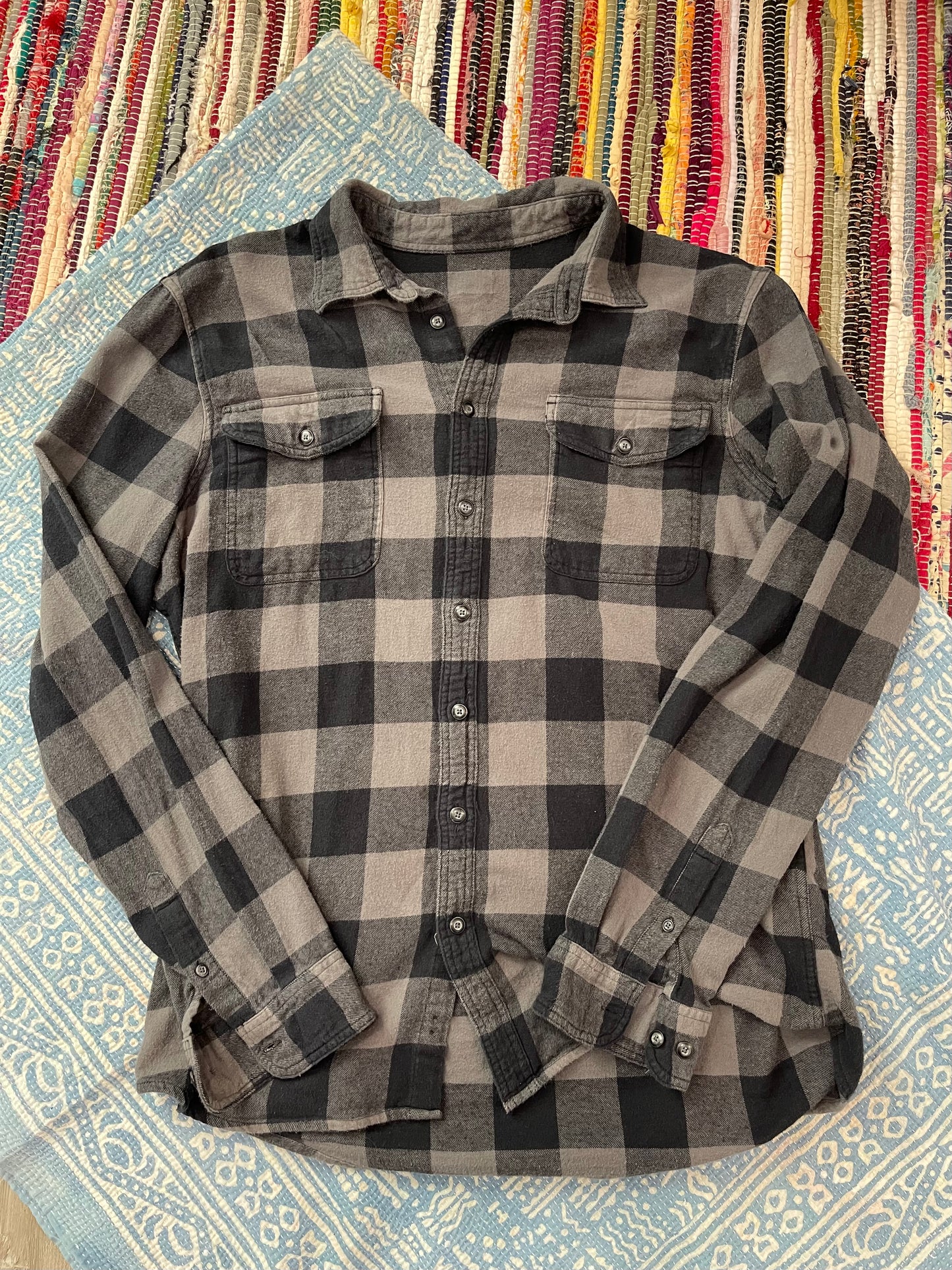 Yin Yang Tree Flannel XL