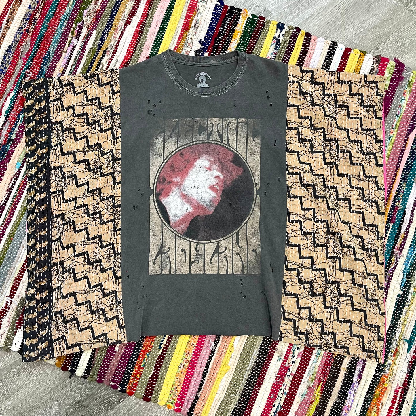 Jimi Hendrix S-XL distressed