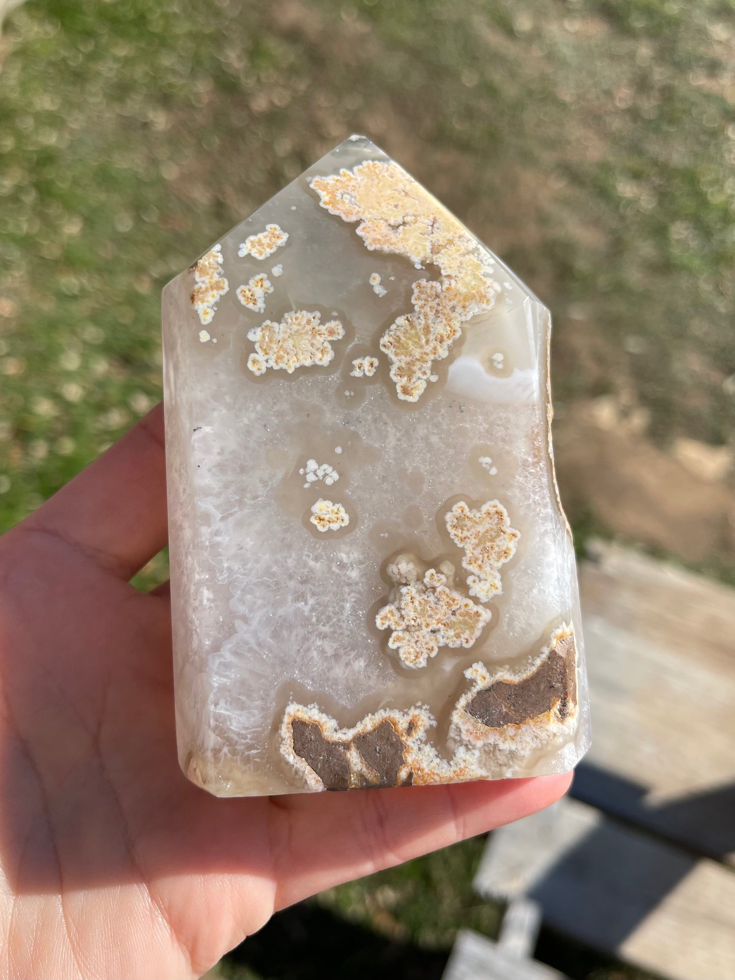 Large QUARTZ Geode Tower