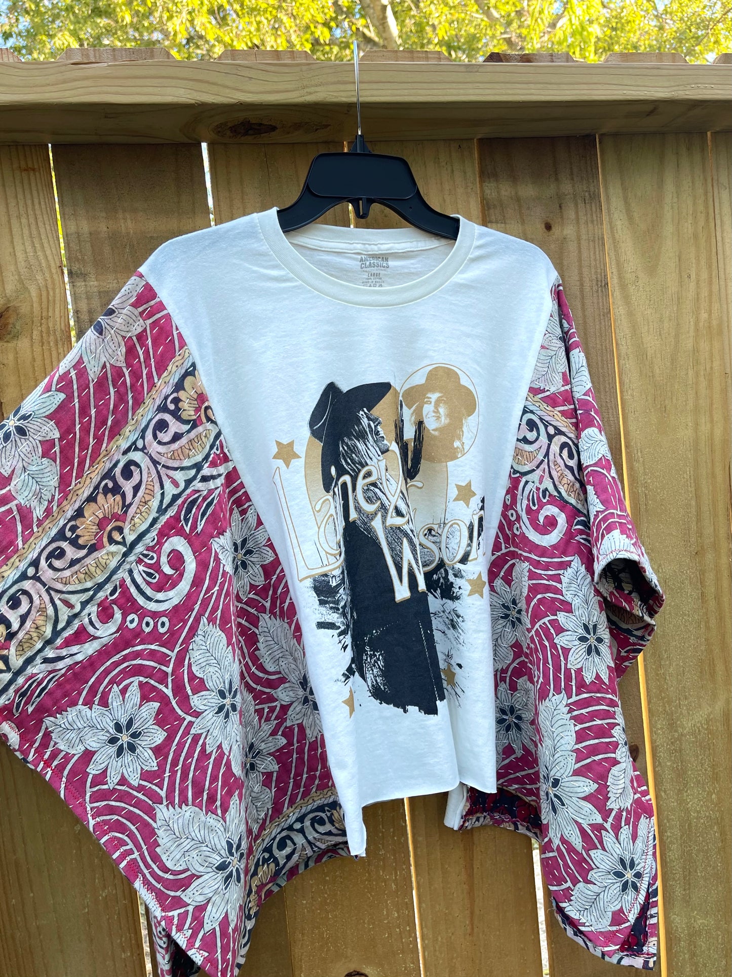 Lainey Wilson 3/4 sleeves OS