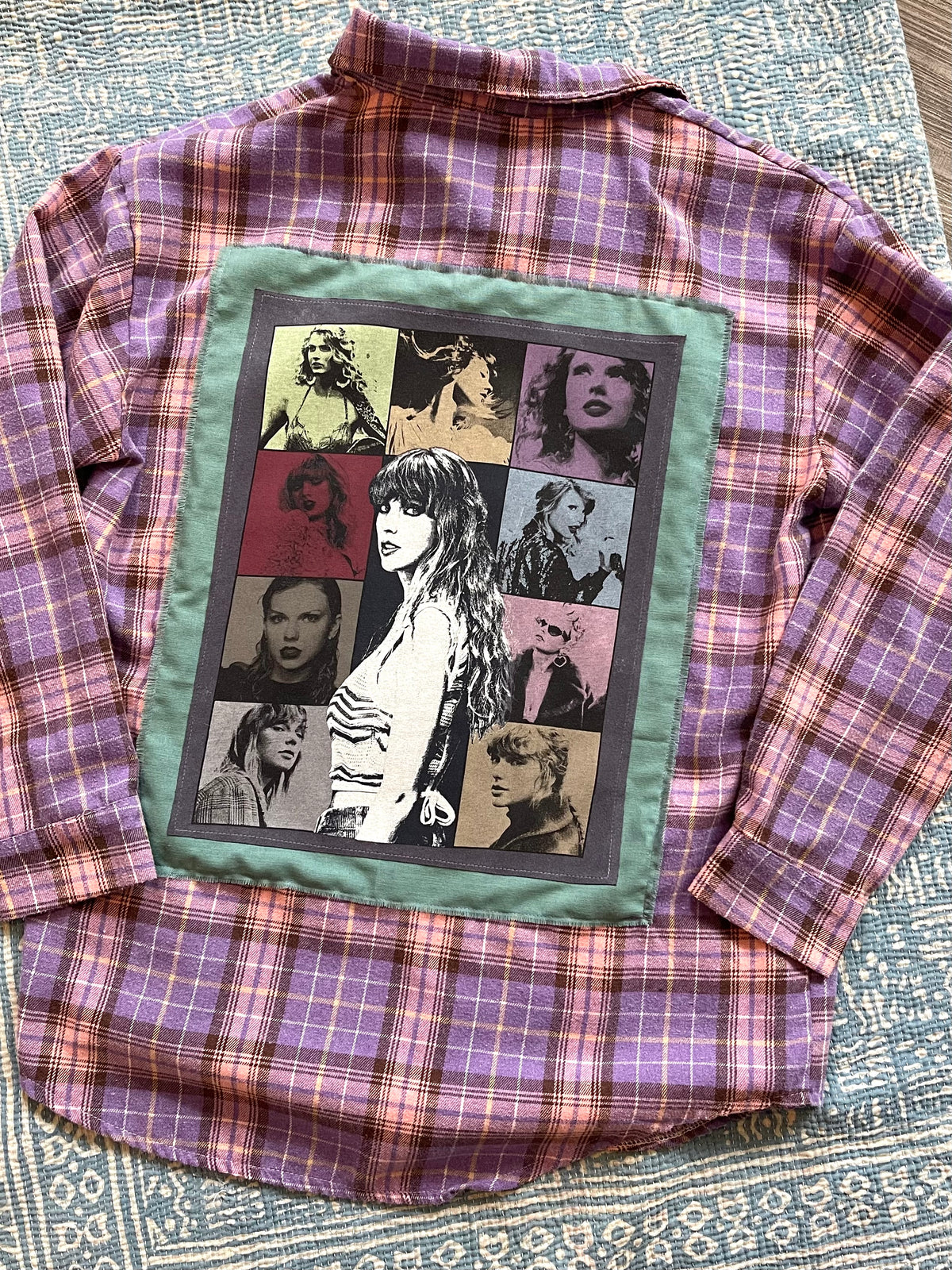 Womens Taylor Swift Flannel LARGE