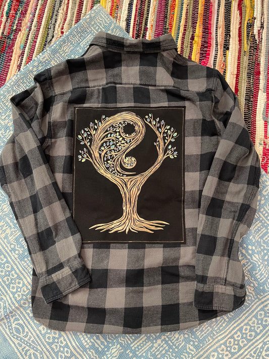 Yin Yang Tree Flannel XL