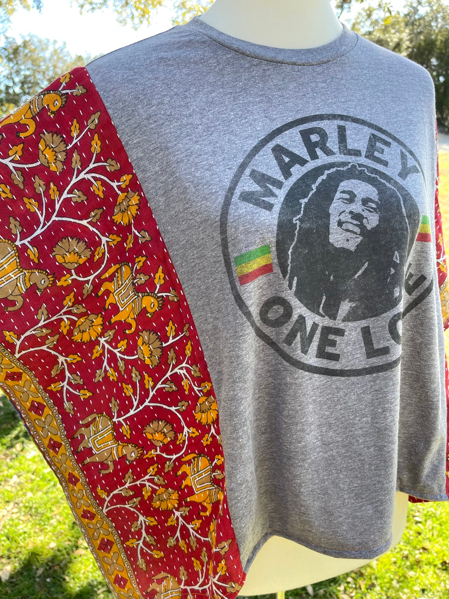 Bob Marley Tee S-L SEMI CROP