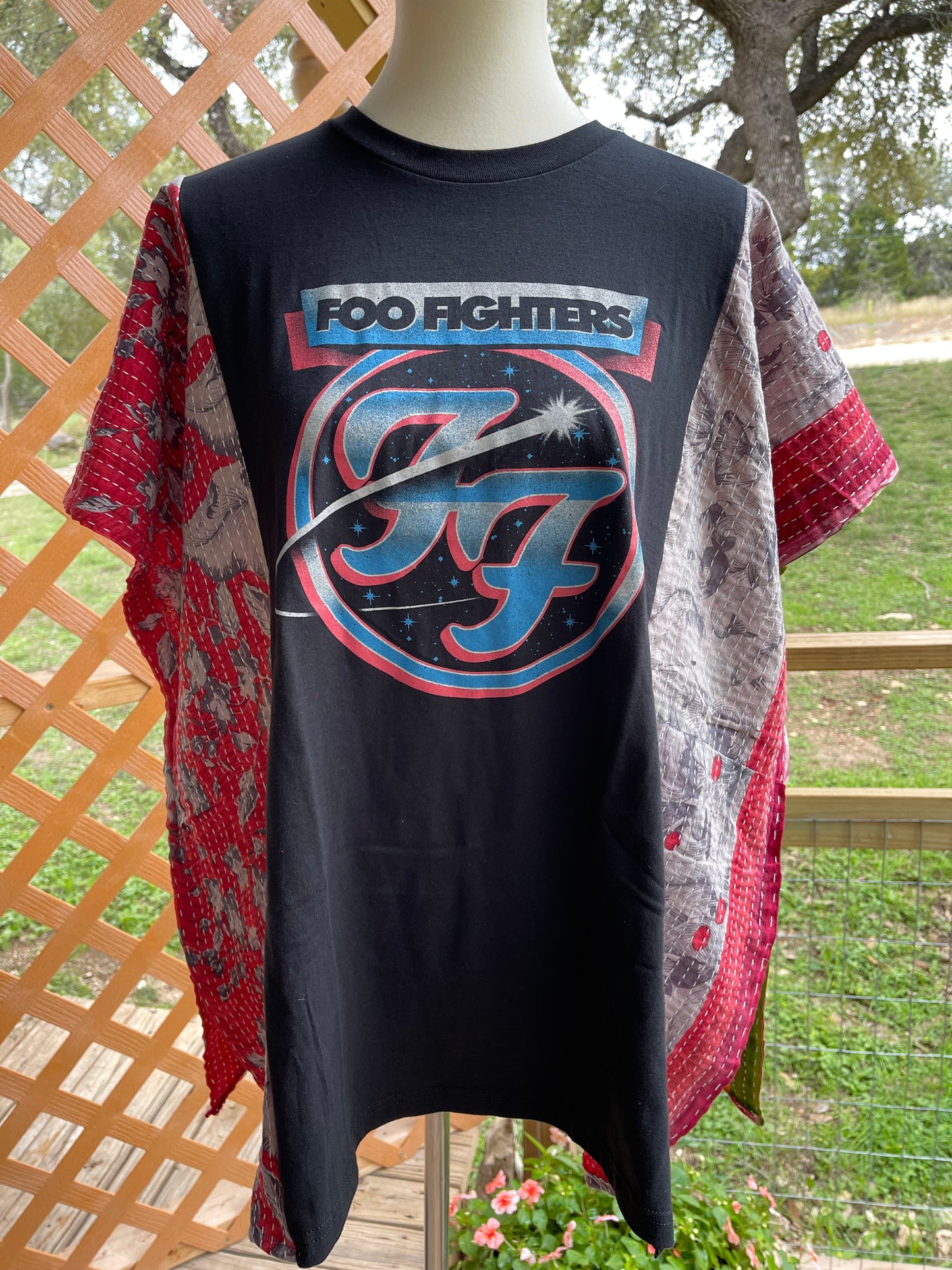 FOO FIGHTERS SHIRT FREE SIZE